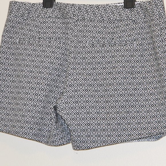 BANNANA REPUBLIC HAMPTON SHORT SIZE 4 BLACK - Picture 4 of 8